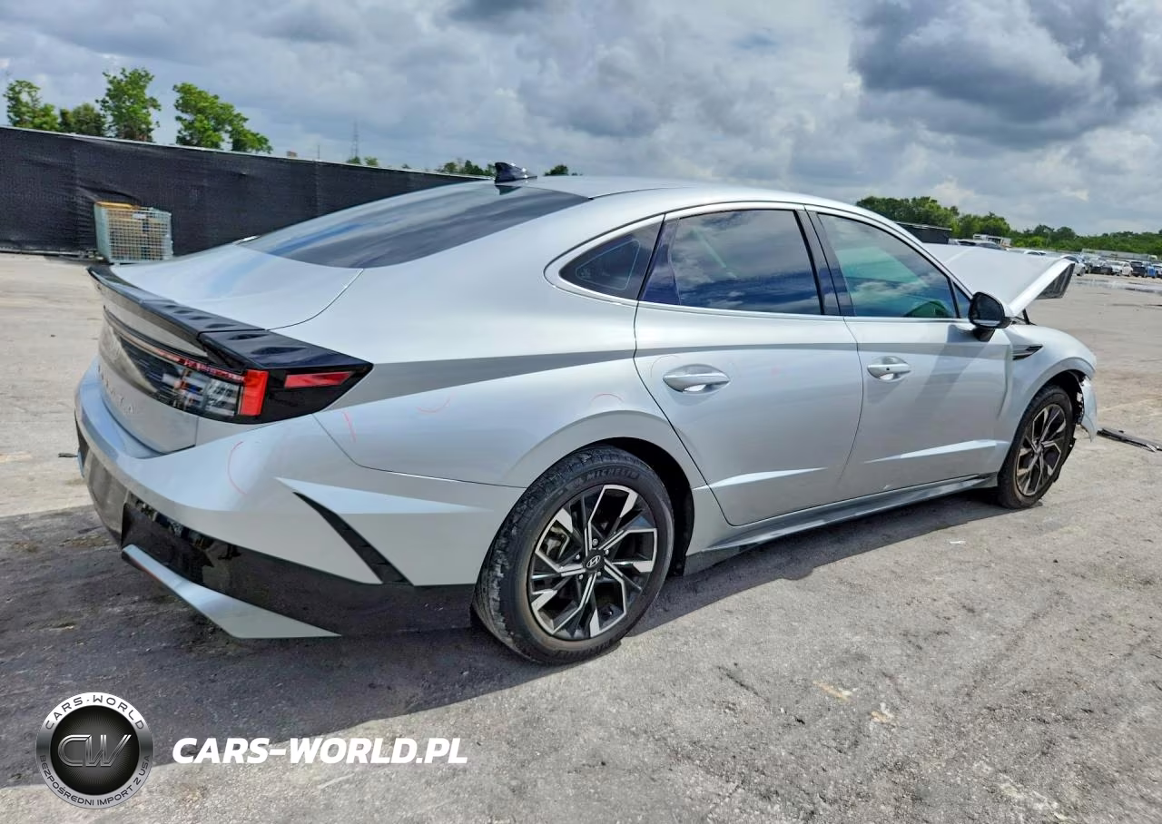 2024 Hyundai Sonata Sel VIN:KMHL64JA3RA350011 - 3