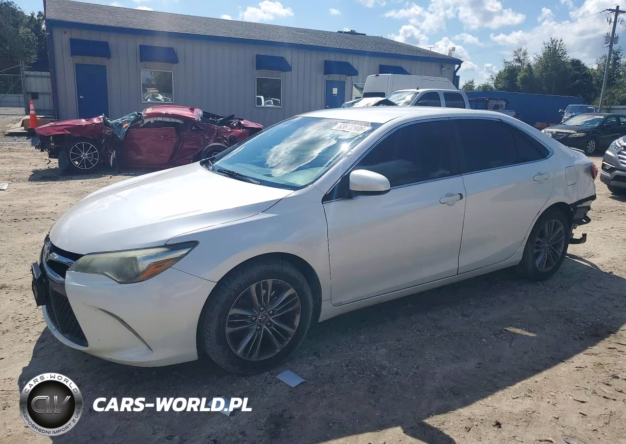 2015 Toyota Camry Se – zdjęcie 1 z 13