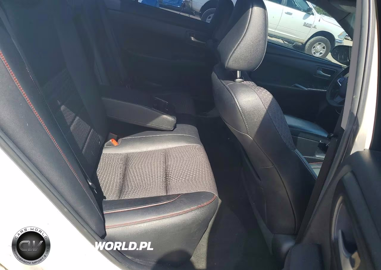 2015 Toyota Camry Se VIN:4T1BF1FK1FU484943 - 10