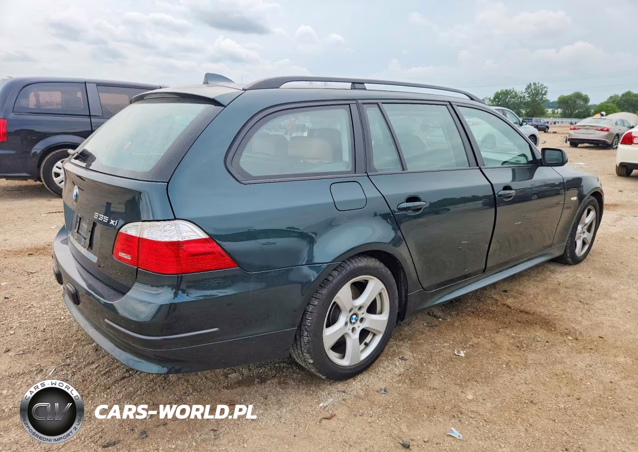 2008 BMW 535 Xi VIN:WBAPT73518CX00039 - 3