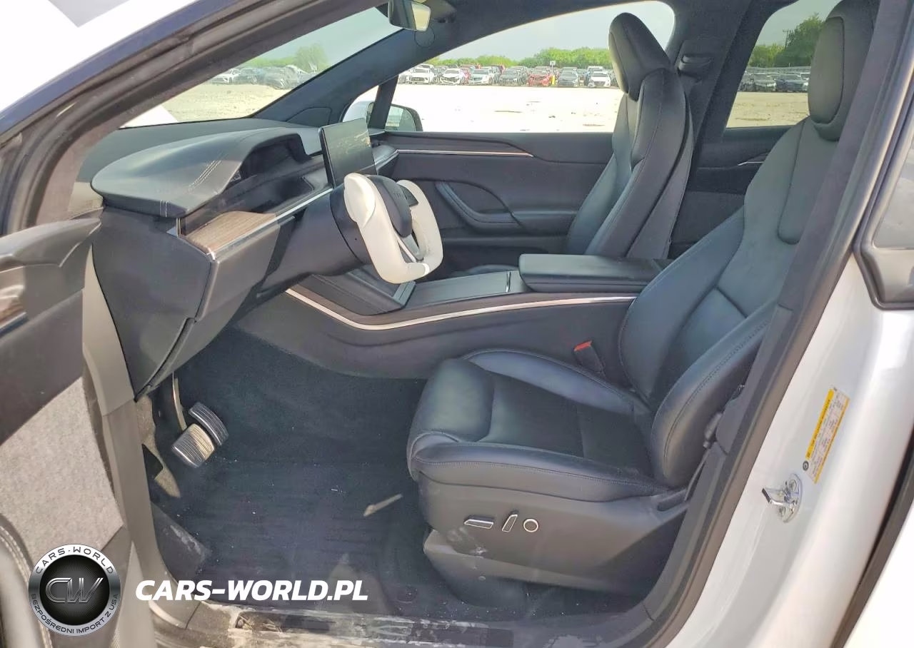 2022 Tesla Model X VIN:7SAXCBE50NF329007 - 7