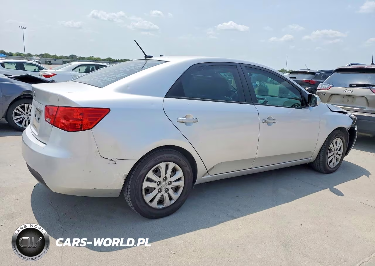 2011 Kia Forte Lx VIN:KNAFT4A24B5887274 - 3