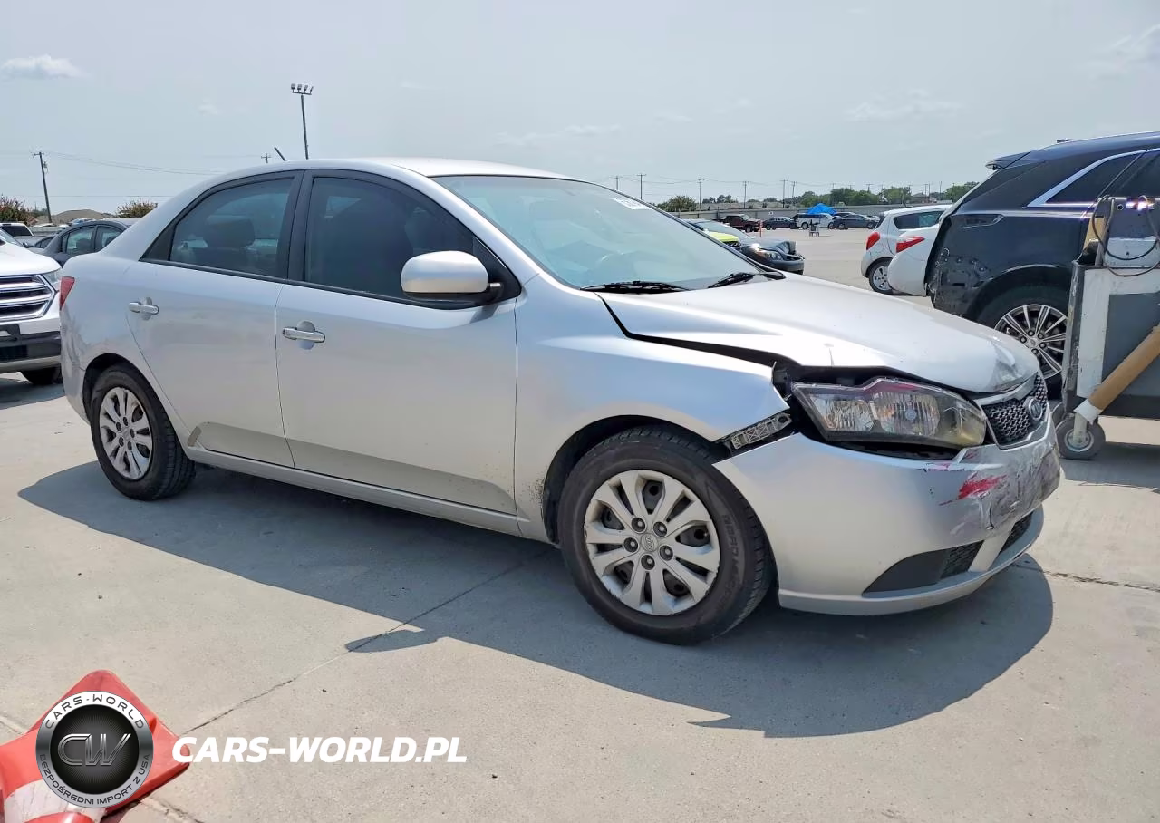 2011 Kia Forte Lx VIN:KNAFT4A24B5887274 - 4