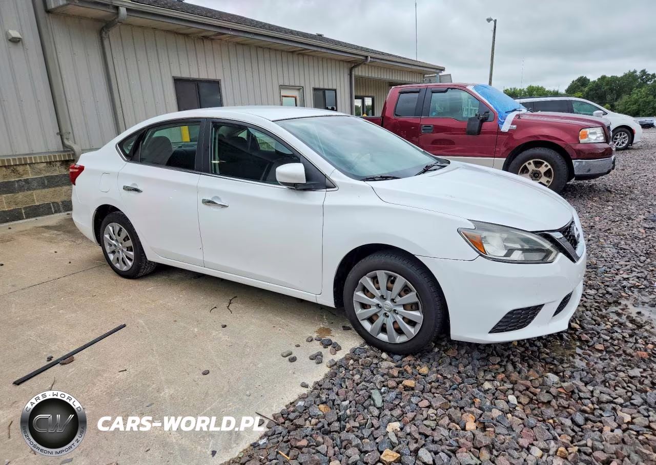 2016 Nissan Sentra S VIN:3N1AB7AP7GY217020 - 4