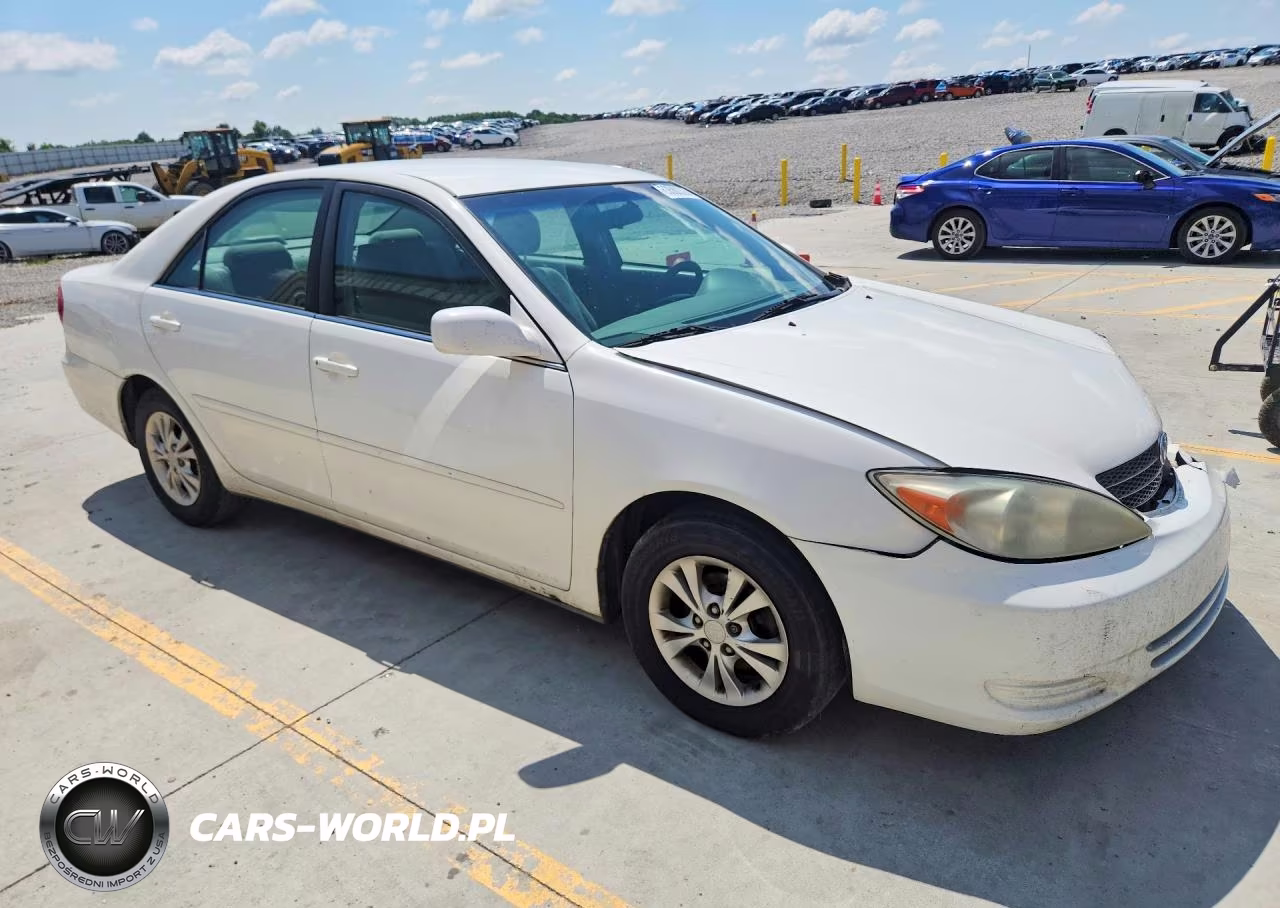 2004 Toyota Camry Le V6 VIN:4T1BF32K94U075698 - 4