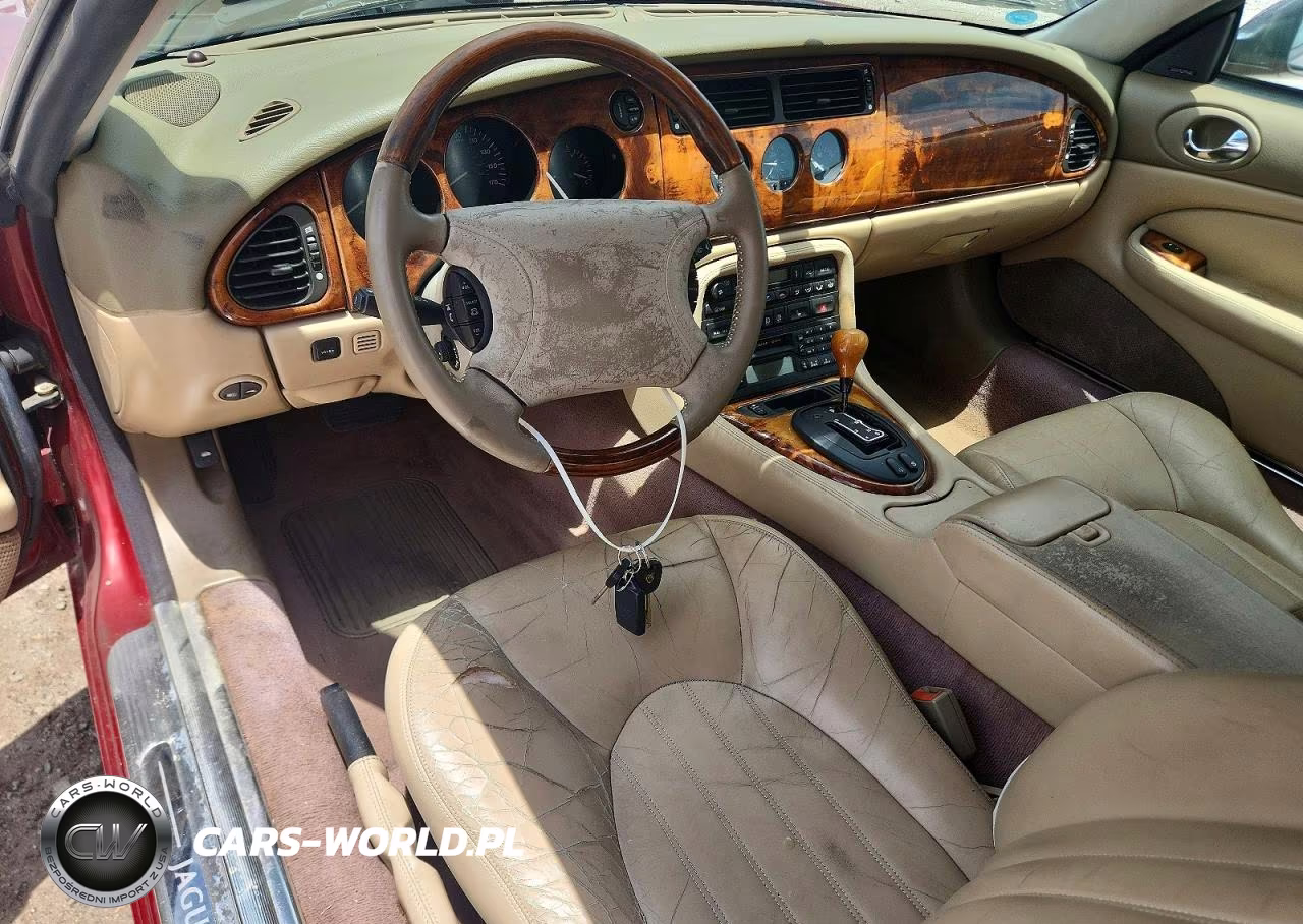 2000 Jaguar Xk8 VIN:SAJJA42C6YNA01804 - 8