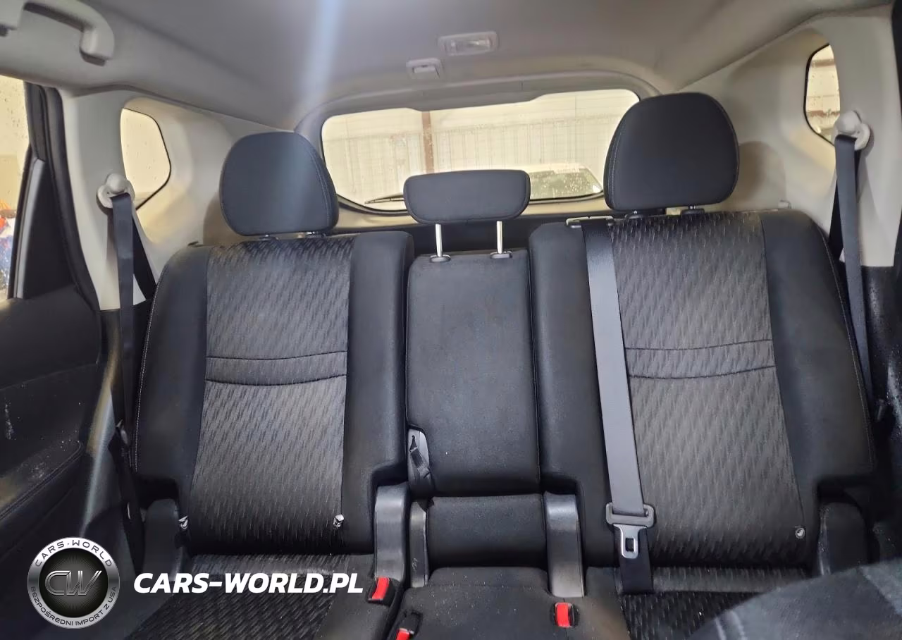 2018 Nissan Rogue Sv VIN:KNMAT2MTXJP596738 - 10