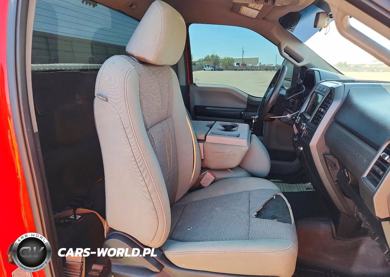 2019 Ford F350 Super Duty VIN:1FTRF3B60KED67463 - 10