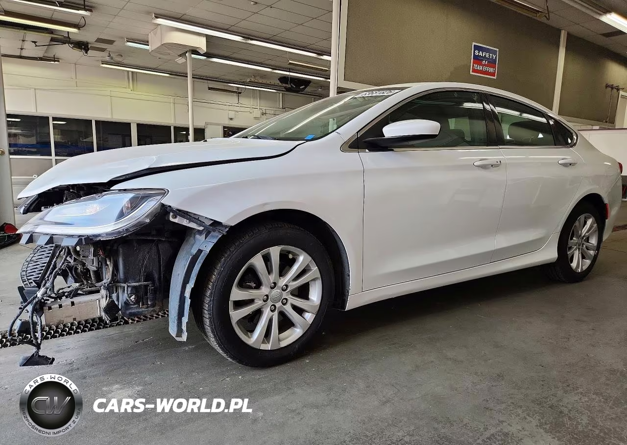 2015 Chrysler 200 Limited – zdjęcie 1 z 13