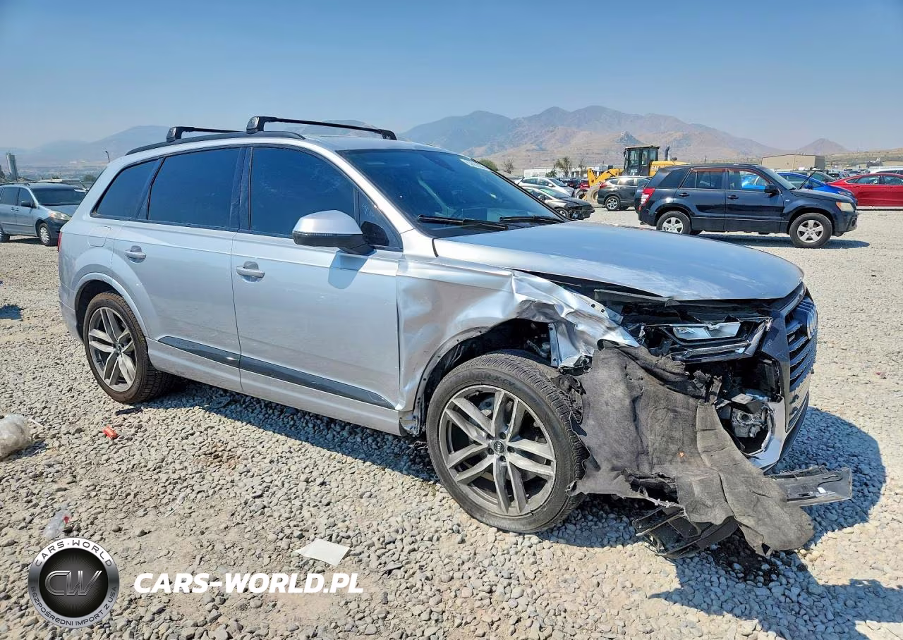 2018 Audi Q7 Prestige VIN:WA1VAAF74JD014078 - 4
