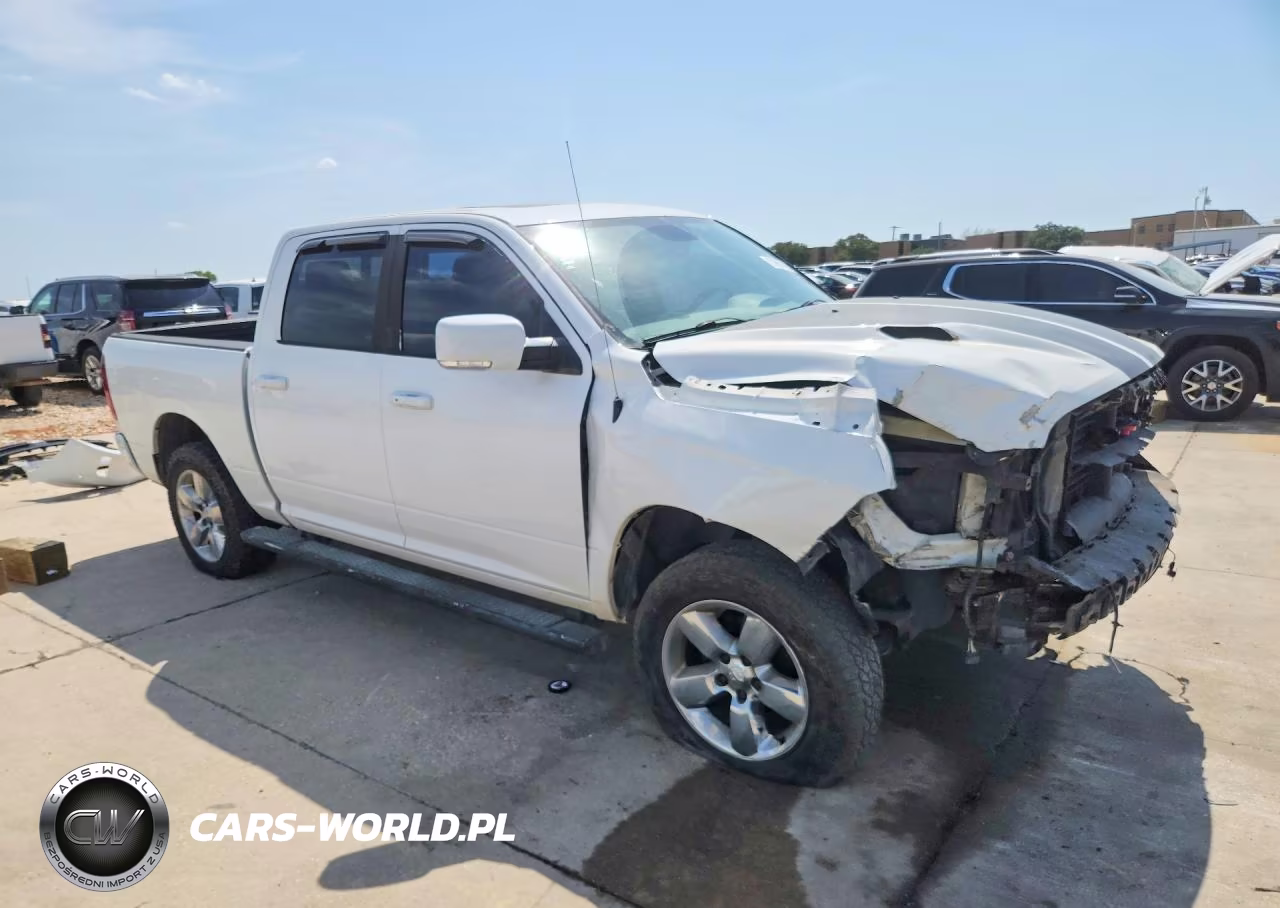2016 Ram 1500 Sport VIN:1C6RR7MT4GS248283 - 4