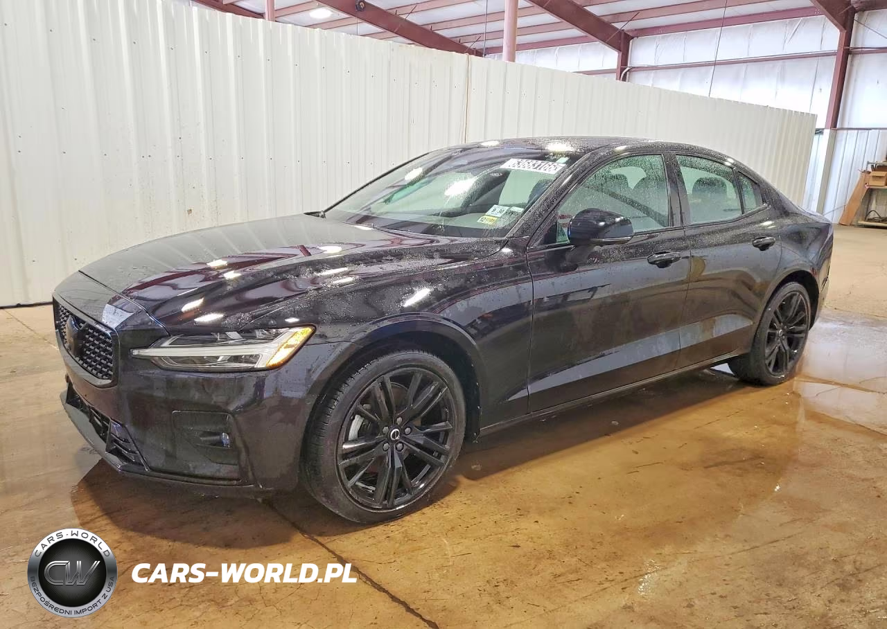 2024 Volvo S60 Plus – zdjęcie 1 z 12