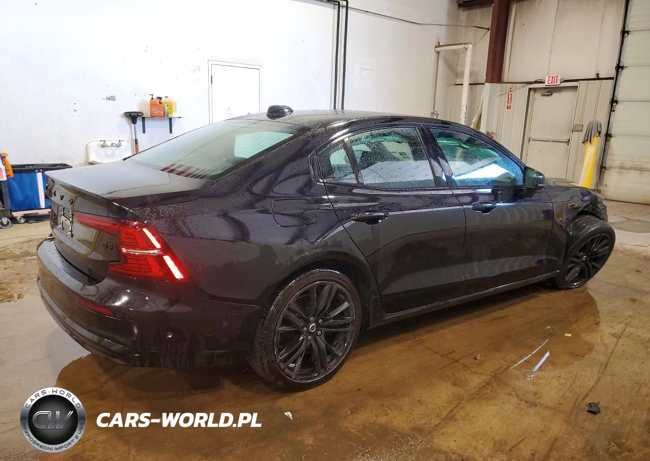 2024 Volvo S60 Plus VIN:7JRL12FH4RG282216 - 3