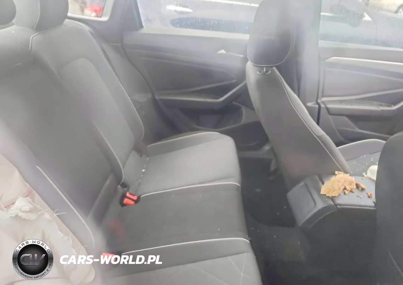 2025 Volkswagen Jetta Sport VIN:3VWBX7BU1SM077566 - 10