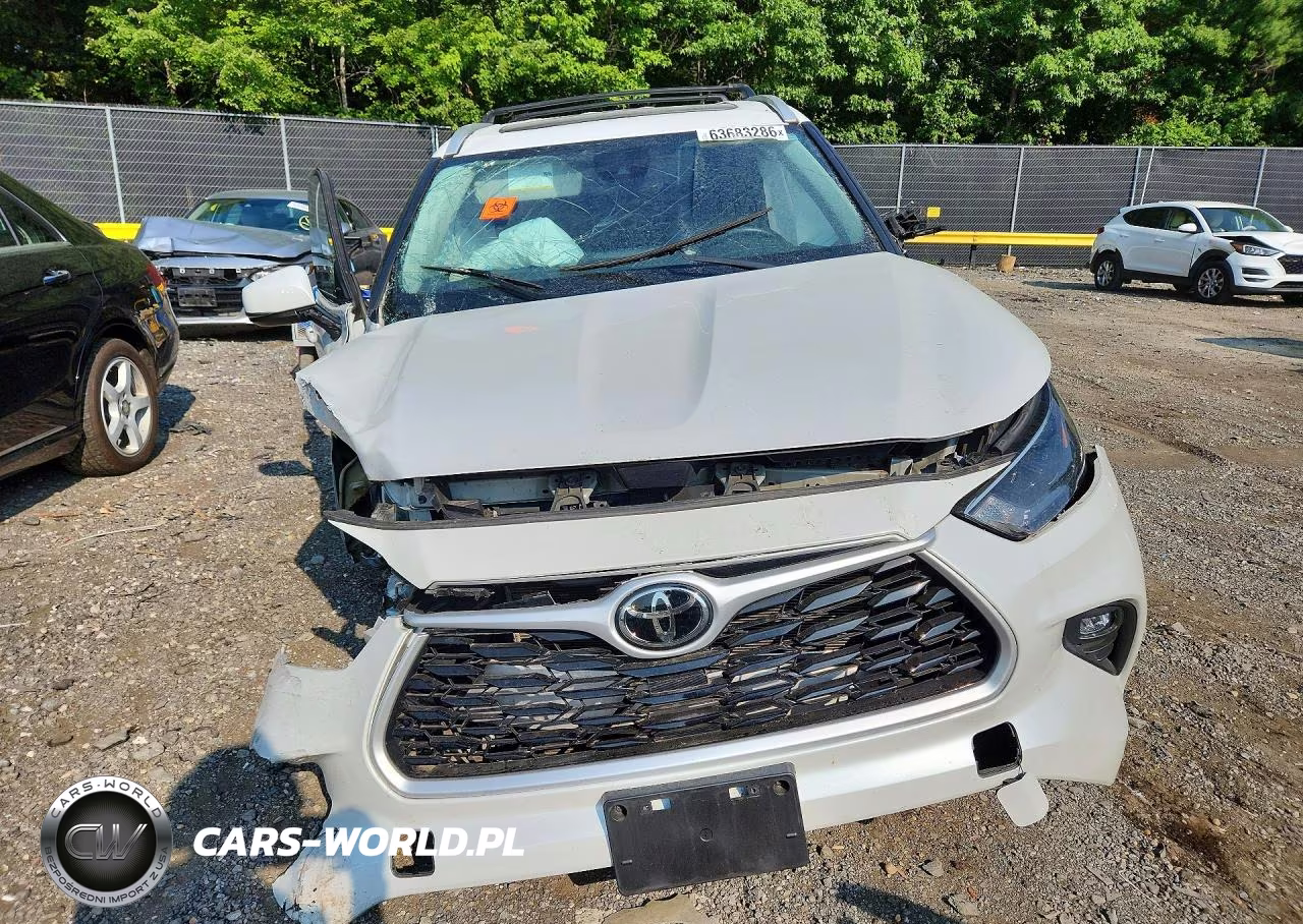 2022 Toyota Highlander Xle VIN:5TDGZRBH8NS586172 - 5