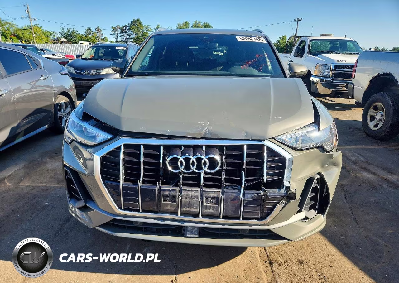 2020 Audi Q3 Premium S Line VIN:WA1DECF33L1056643 - 5