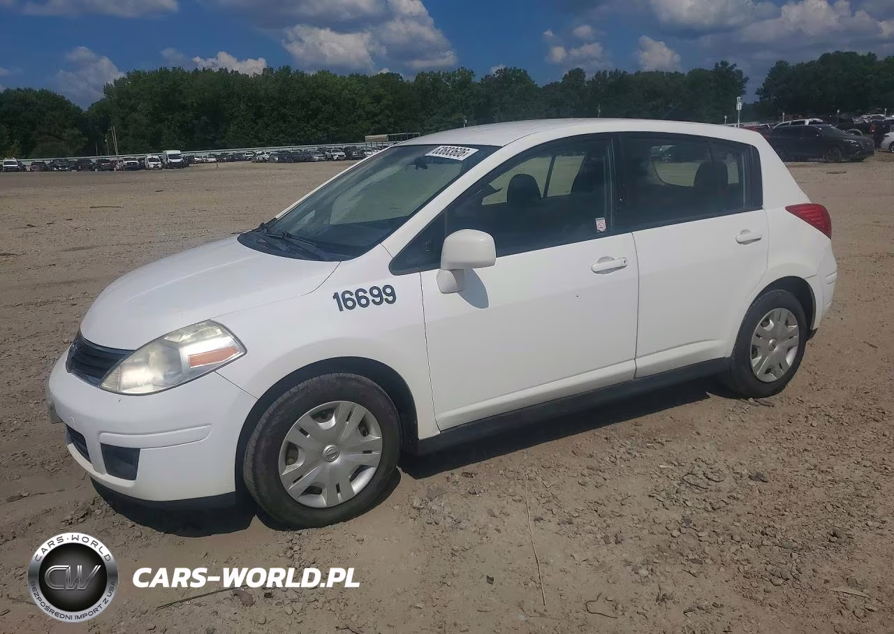 2012 Nissan Versa 1.8 S – zdjęcie 1 z 12