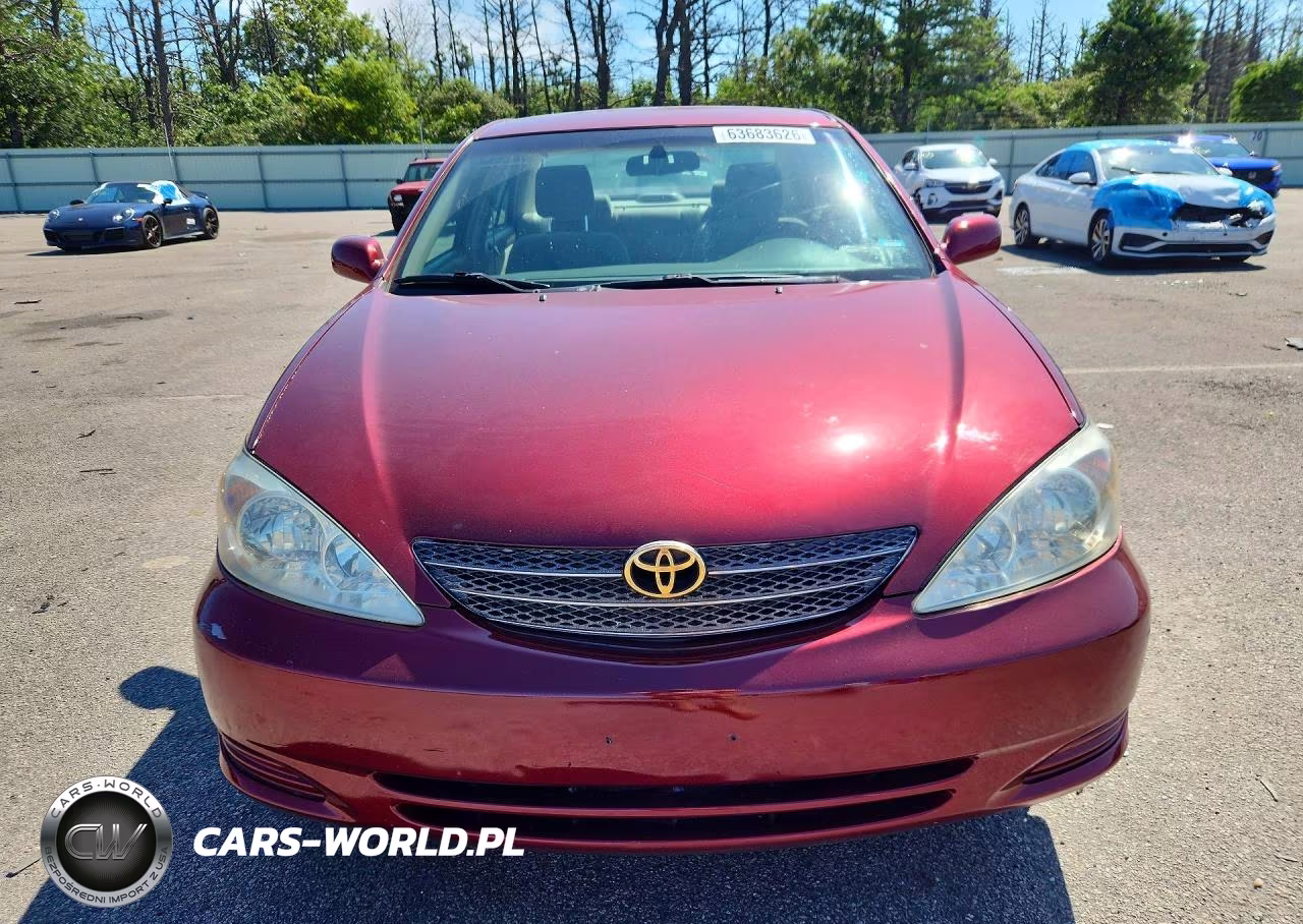 2002 Toyota Camry Le VIN:4T1BE32K12U032201 - 5