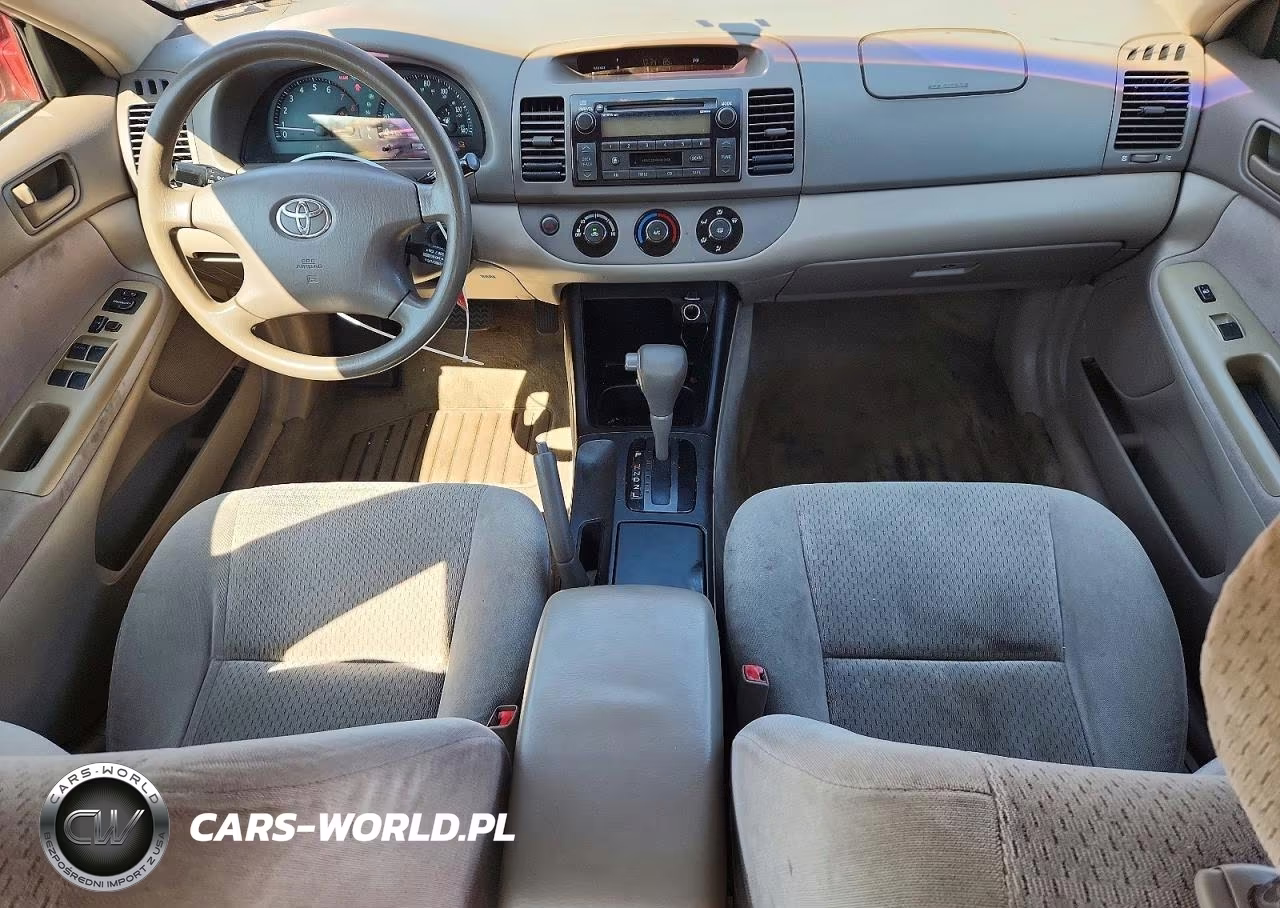 2002 Toyota Camry Le VIN:4T1BE32K12U032201 - 8