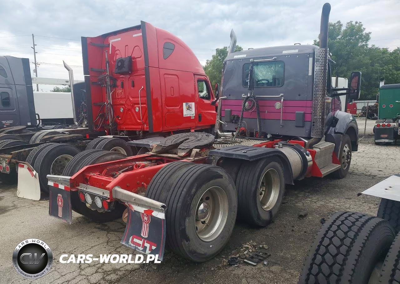 2017 Kenworth T800 Semi Truck VIN:1XKZDP9X1HJ170172 - 3