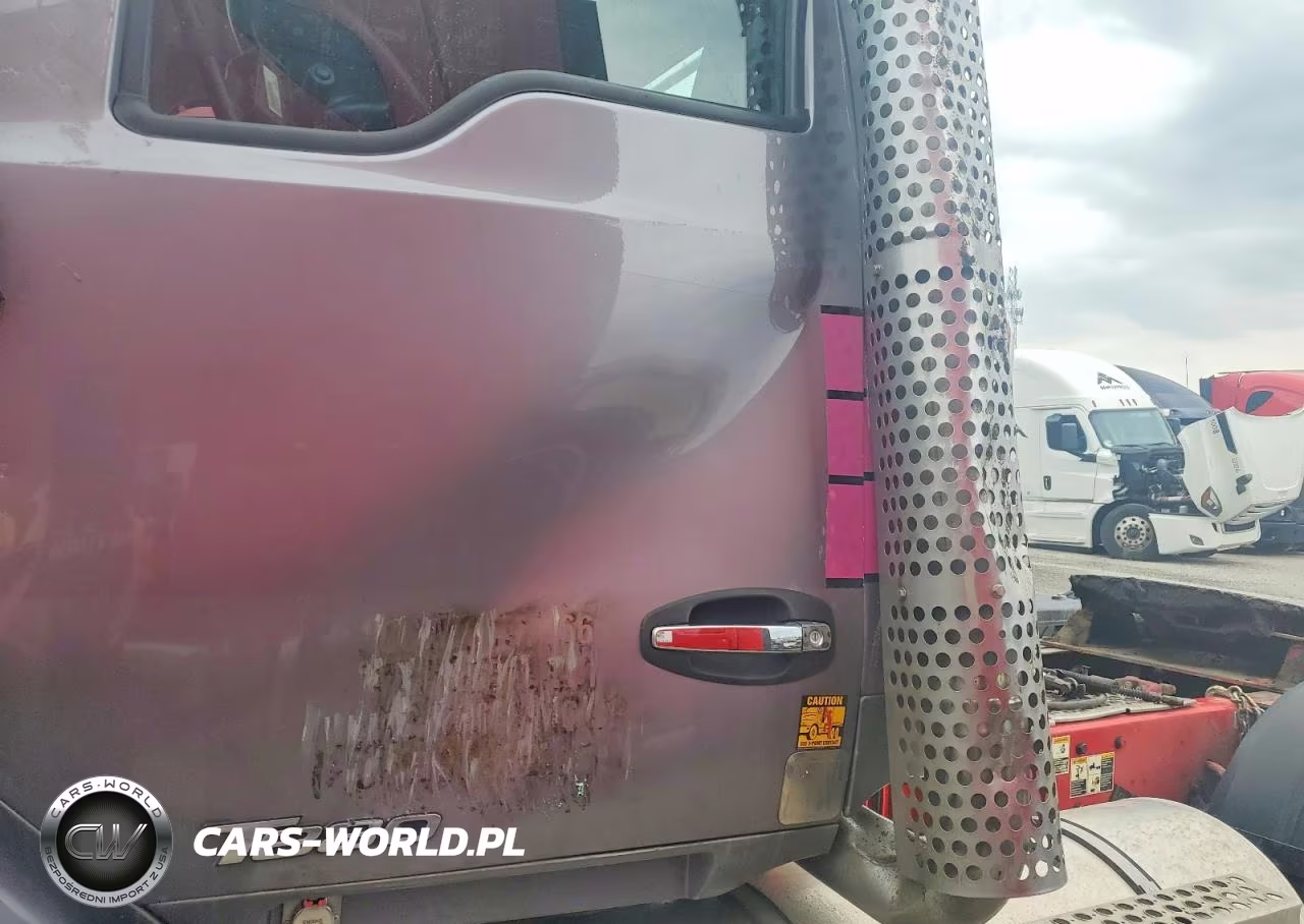 2017 Kenworth T800 Semi Truck VIN:1XKZDP9X1HJ170172 - 7