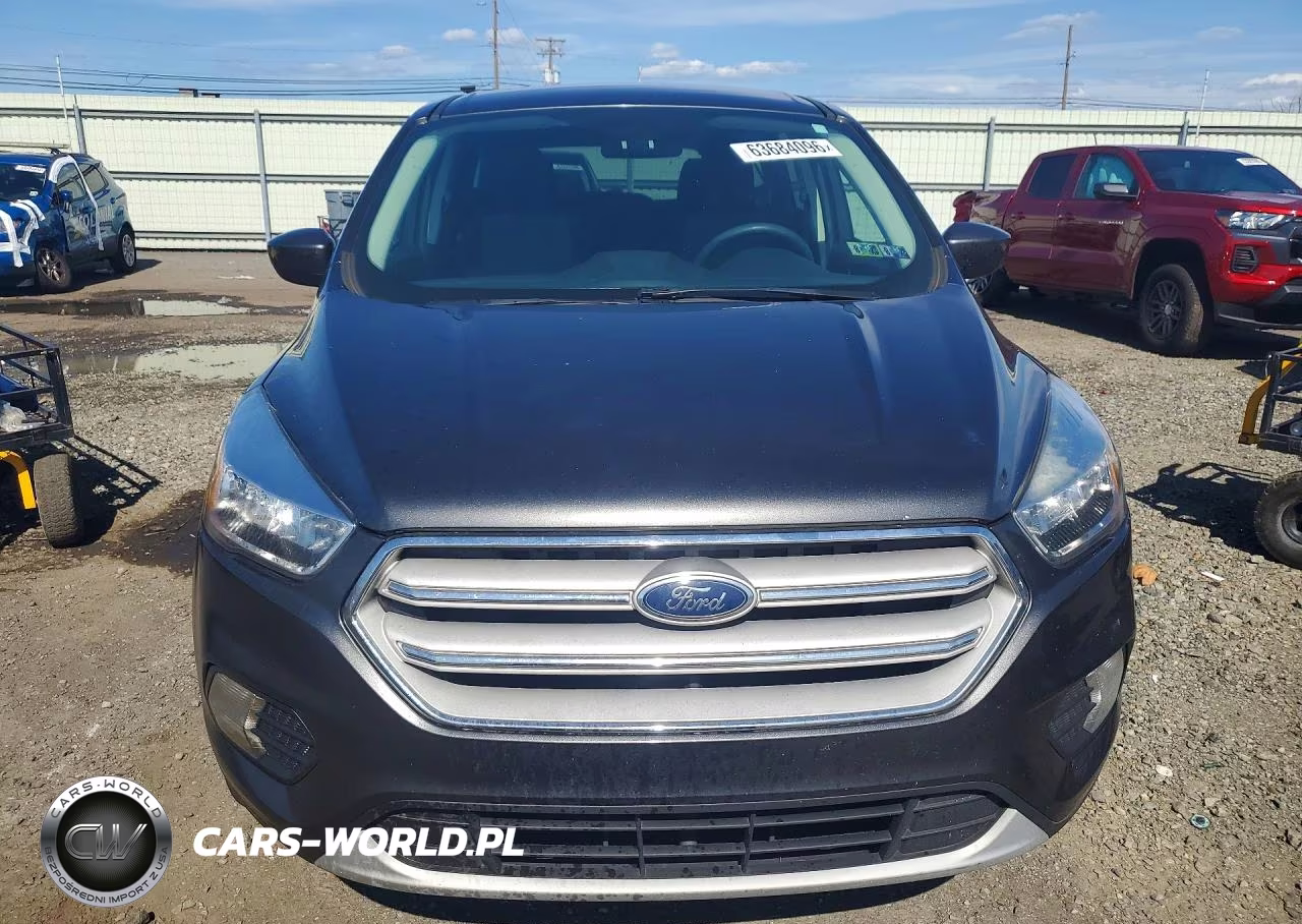 2019 Ford Escape Se VIN:1FMCU9GD3KUA73871 - 5