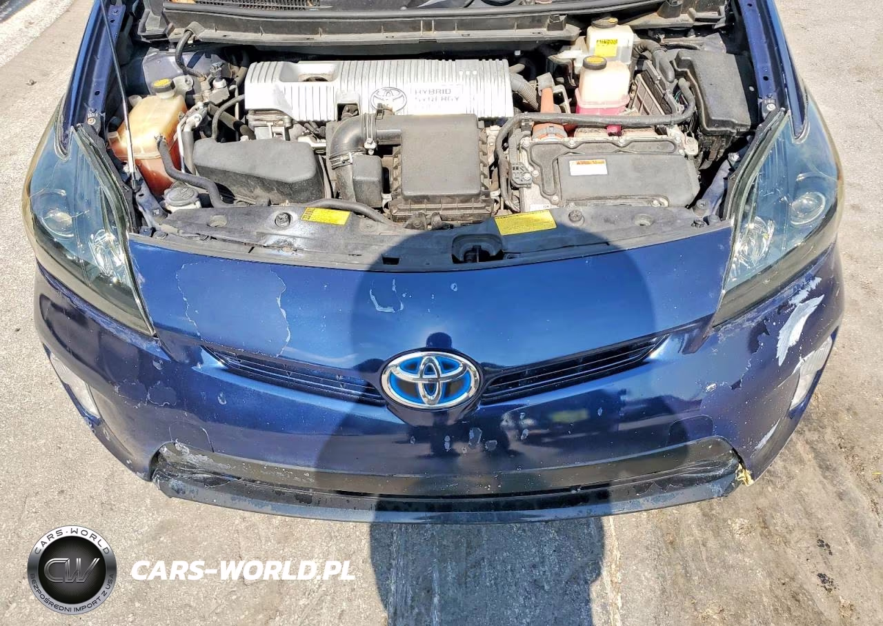2013 Toyota Prius Two VIN:JTDKN3DU2D0346341 - 11
