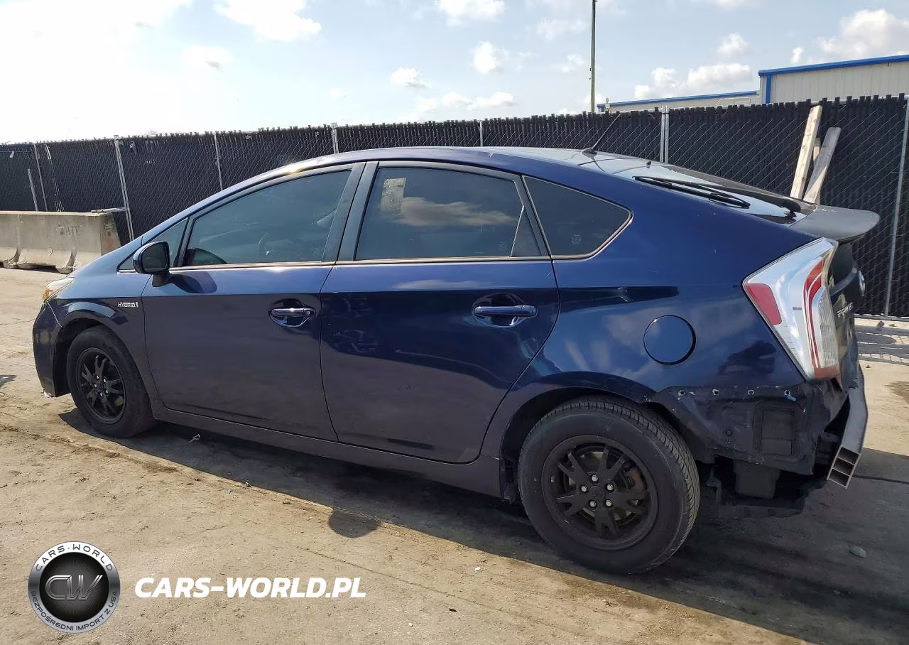 2013 Toyota Prius Two VIN:JTDKN3DU2D0346341 - 2