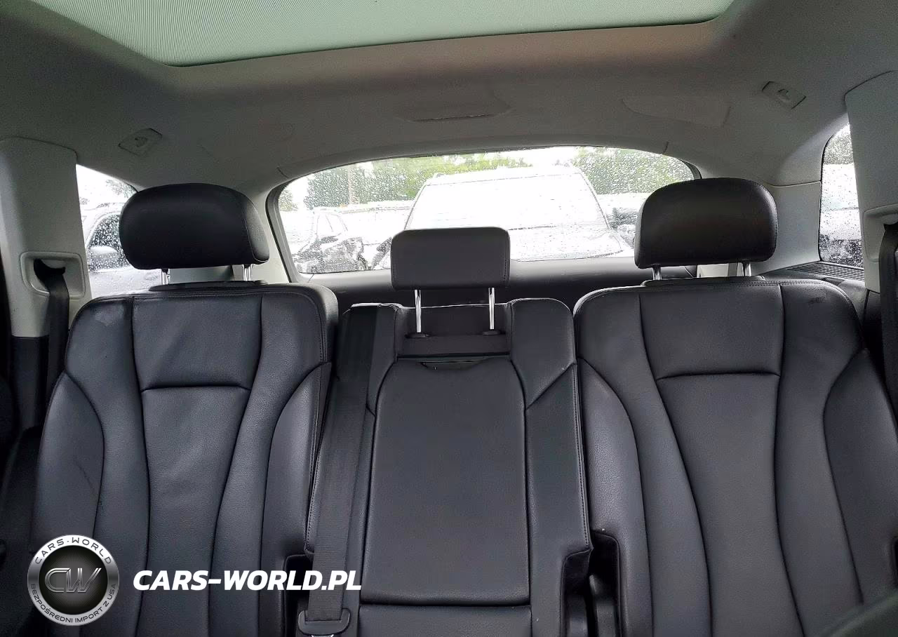 2017 Audi Q7 Premium Plus VIN:WA1LAAF78HD004865 - 10