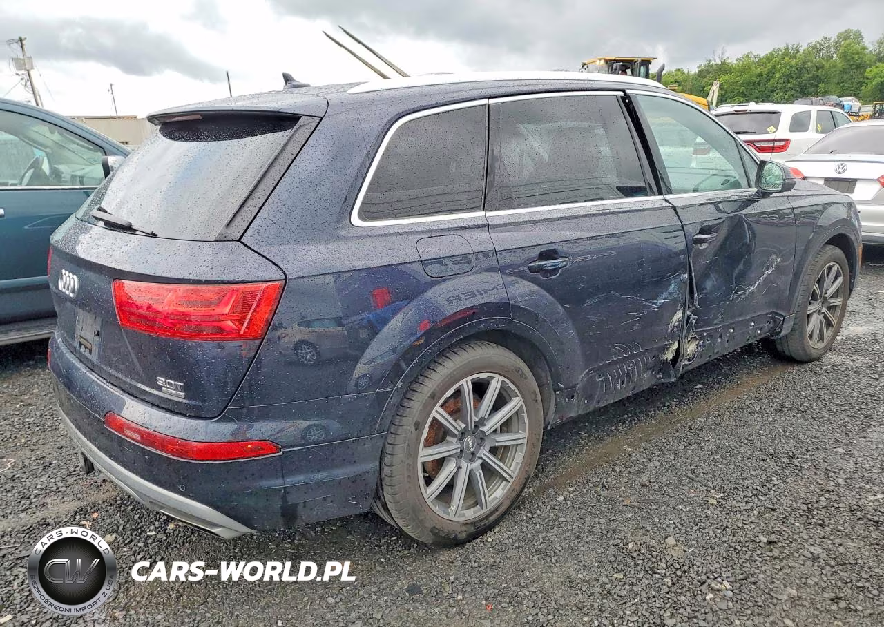 2017 Audi Q7 Premium Plus VIN:WA1LAAF78HD004865 - 3