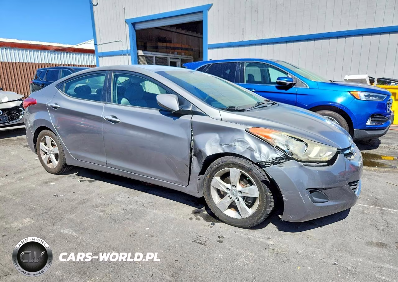 2013 Hyundai Elantra Gls VIN:5NPDH4AE5DH239046 - 4