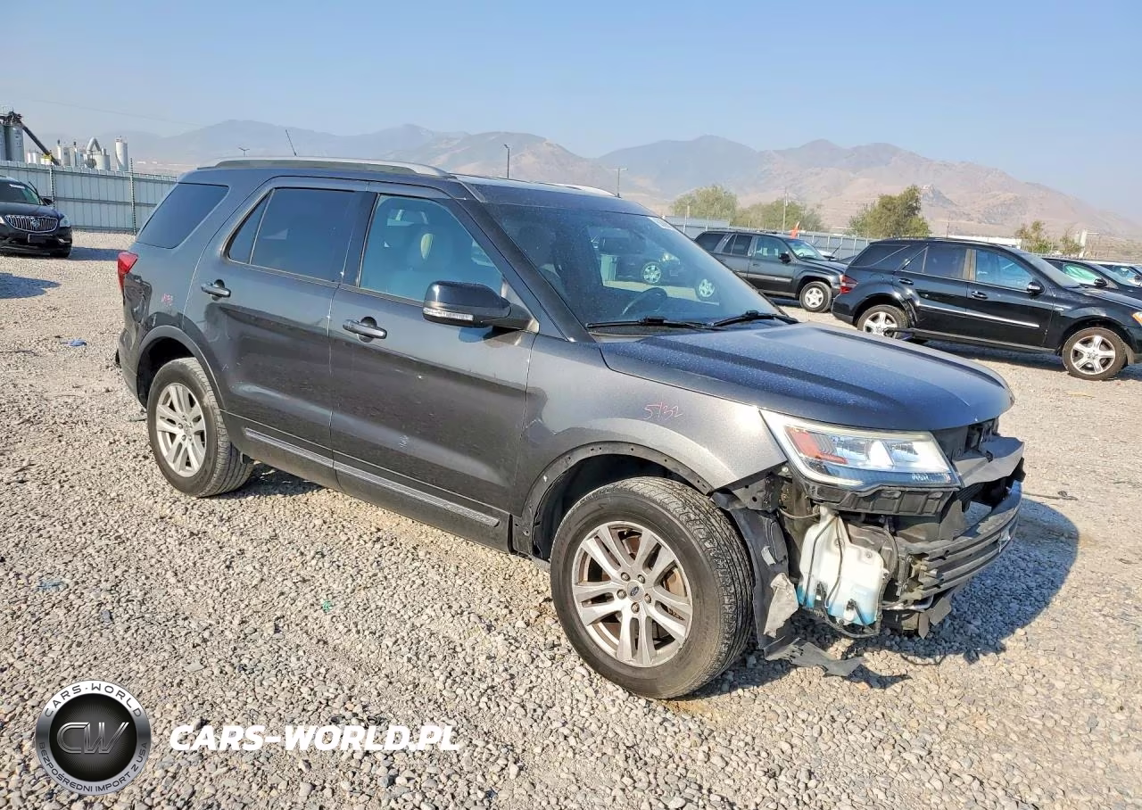 2018 Ford Explorer Xlt VIN:1FM5K8DH5JGA90748 - 4