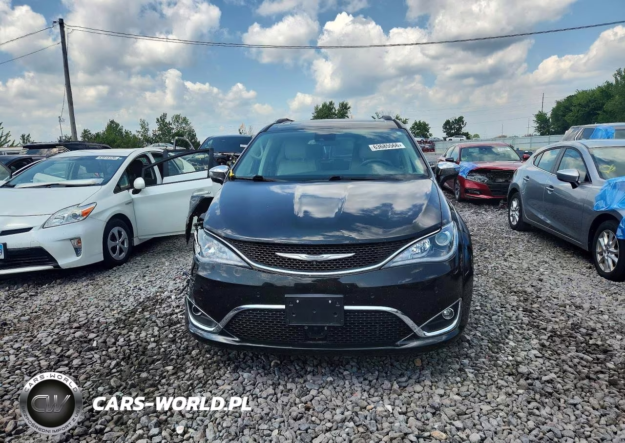 2017 Chrysler Pacifica Limited VIN:2C4RC1GG4HR841599 - 5