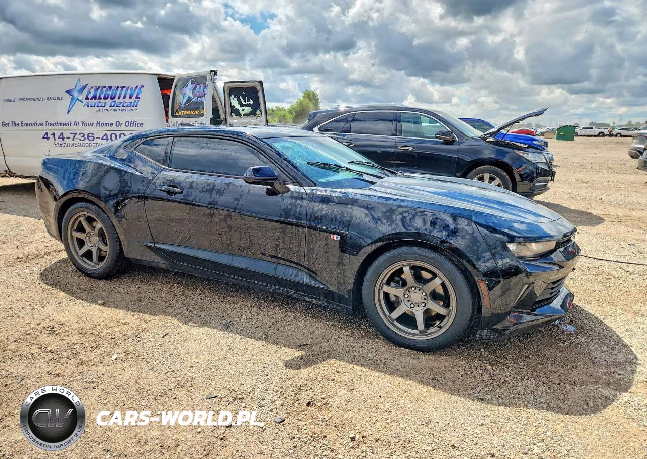 2018 Chevrolet Camaro Lt VIN:1G1FB1RX1J0187172 - 4