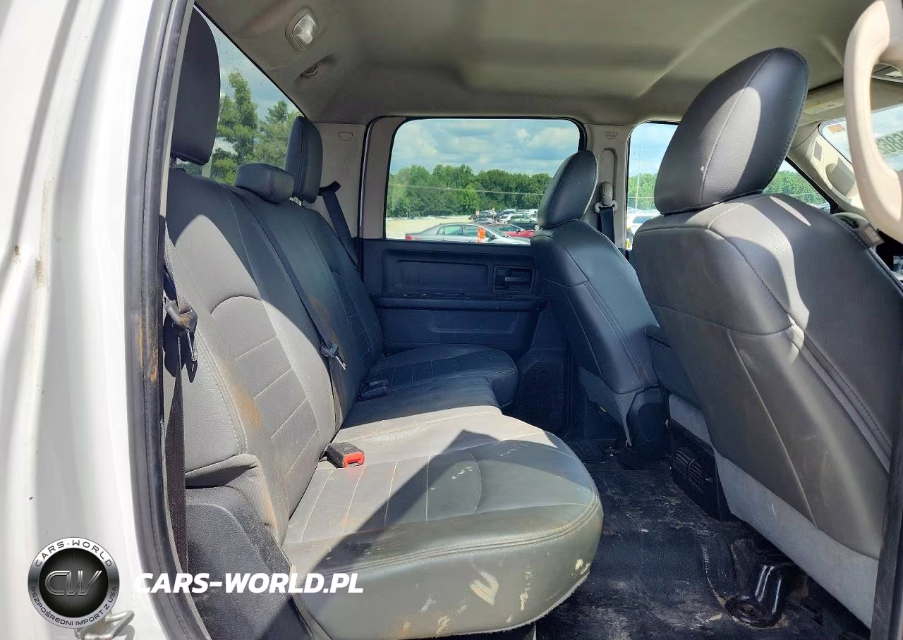 2018 Ram 2500 St VIN:3C6UR5HL5JG180518 - 10