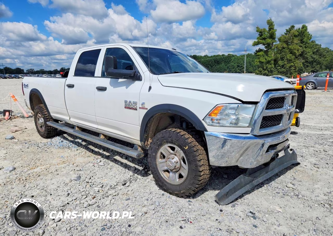 2018 Ram 2500 St VIN:3C6UR5HL5JG180518 - 4