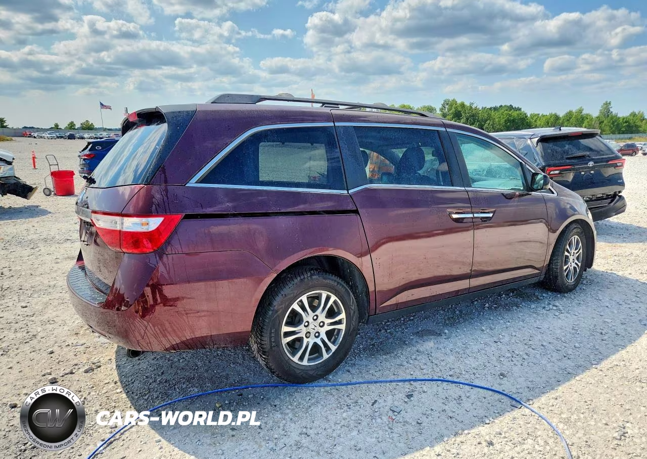 2013 Honda Odyssey Exl VIN:5FNRL5H62DB079523 - 3