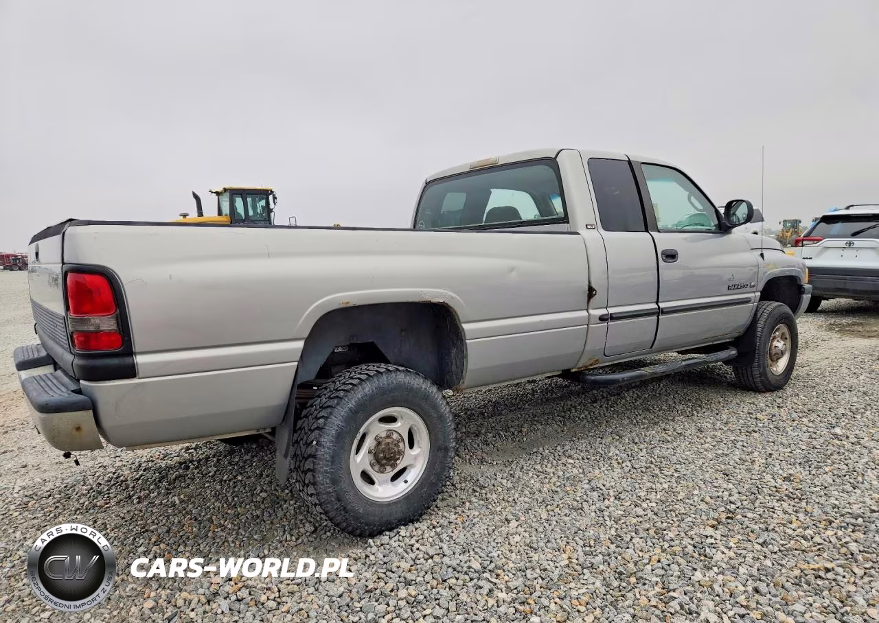 2001 Dodge Ram 2500 VIN:1B7KF23Z21J252826 - 3