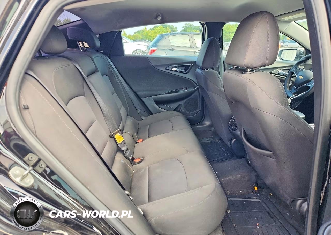2018 Chevrolet Malibu Lt VIN:1G1ZD5STXJF196150 - 10