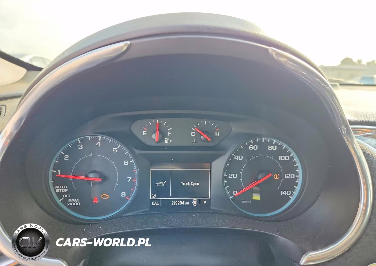 2018 Chevrolet Malibu Lt VIN:1G1ZD5STXJF196150 - 9