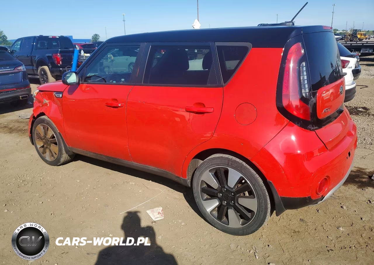 2018 Kia Soul + VIN:KNDJP3A5XJ7556739 - 2