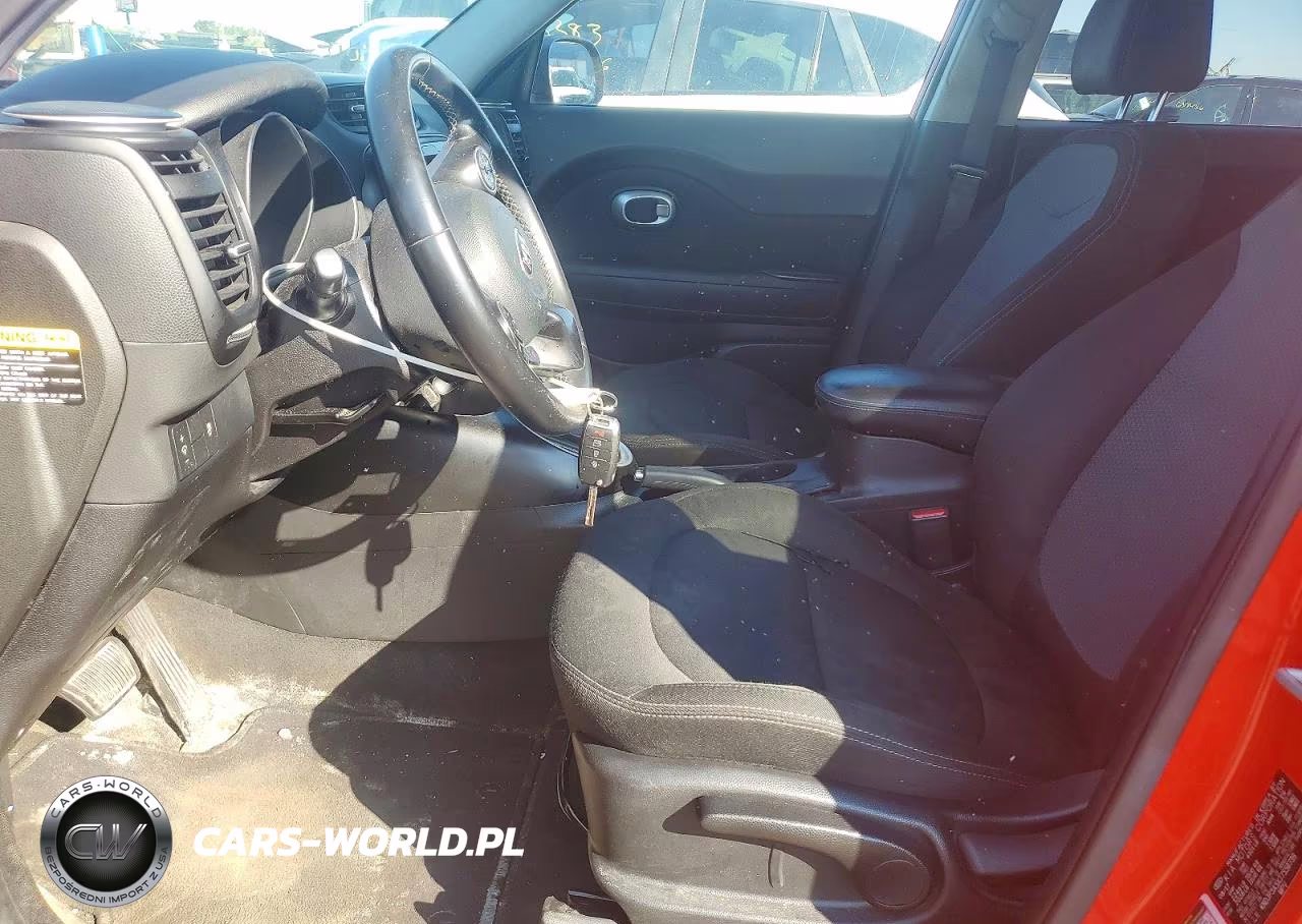 2018 Kia Soul + VIN:KNDJP3A5XJ7556739 - 7