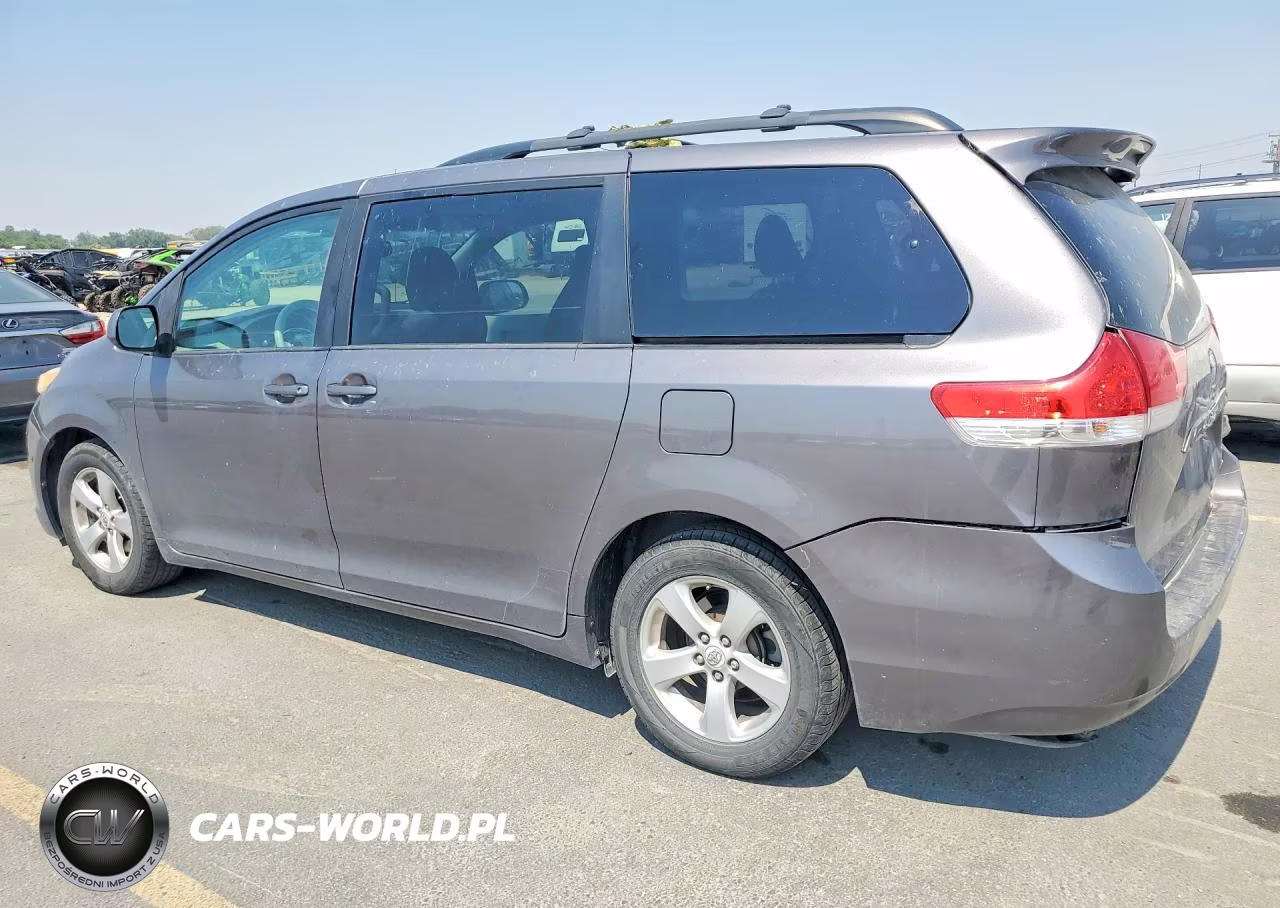 2011 Toyota Sienna Le VIN:5TDKK3DC8BS066515 - 2