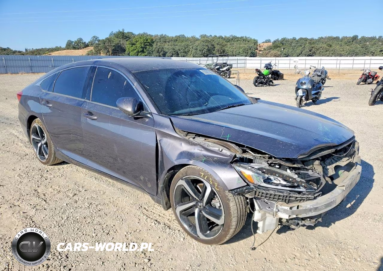 2018 Honda Accord Sport VIN:1HGCV1F34JA228232 - 4