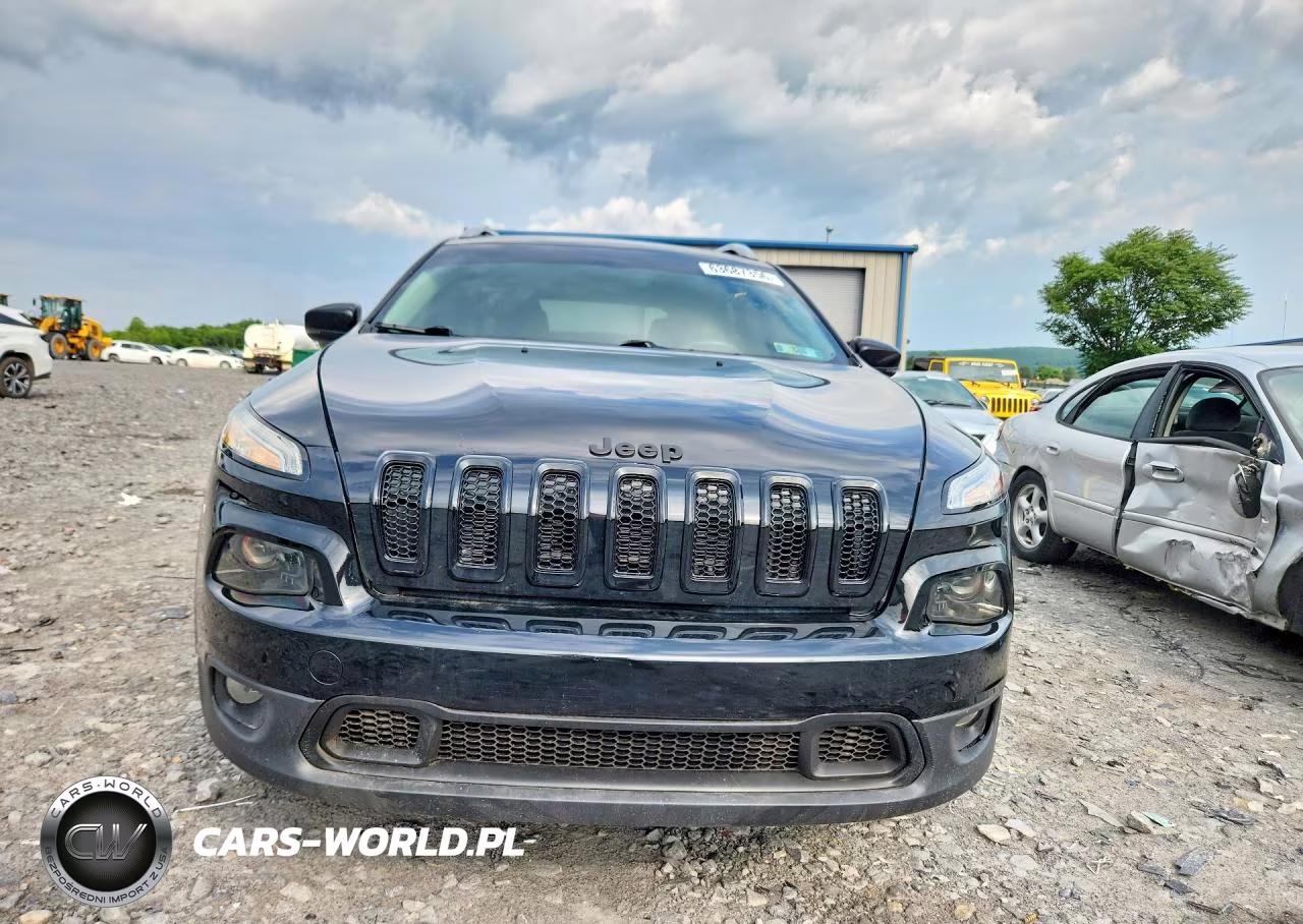 2017 Jeep Cherokee Latitude VIN:1C4PJMCS8HW589873 - 5