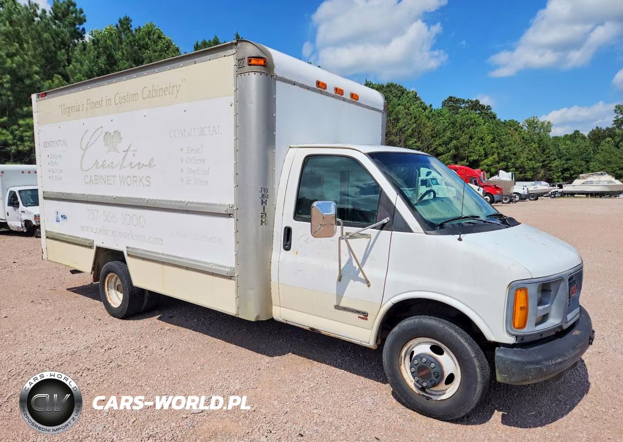 1999 GMC Savana Box Truck VIN:1GDHG31R3X1041039 - 4