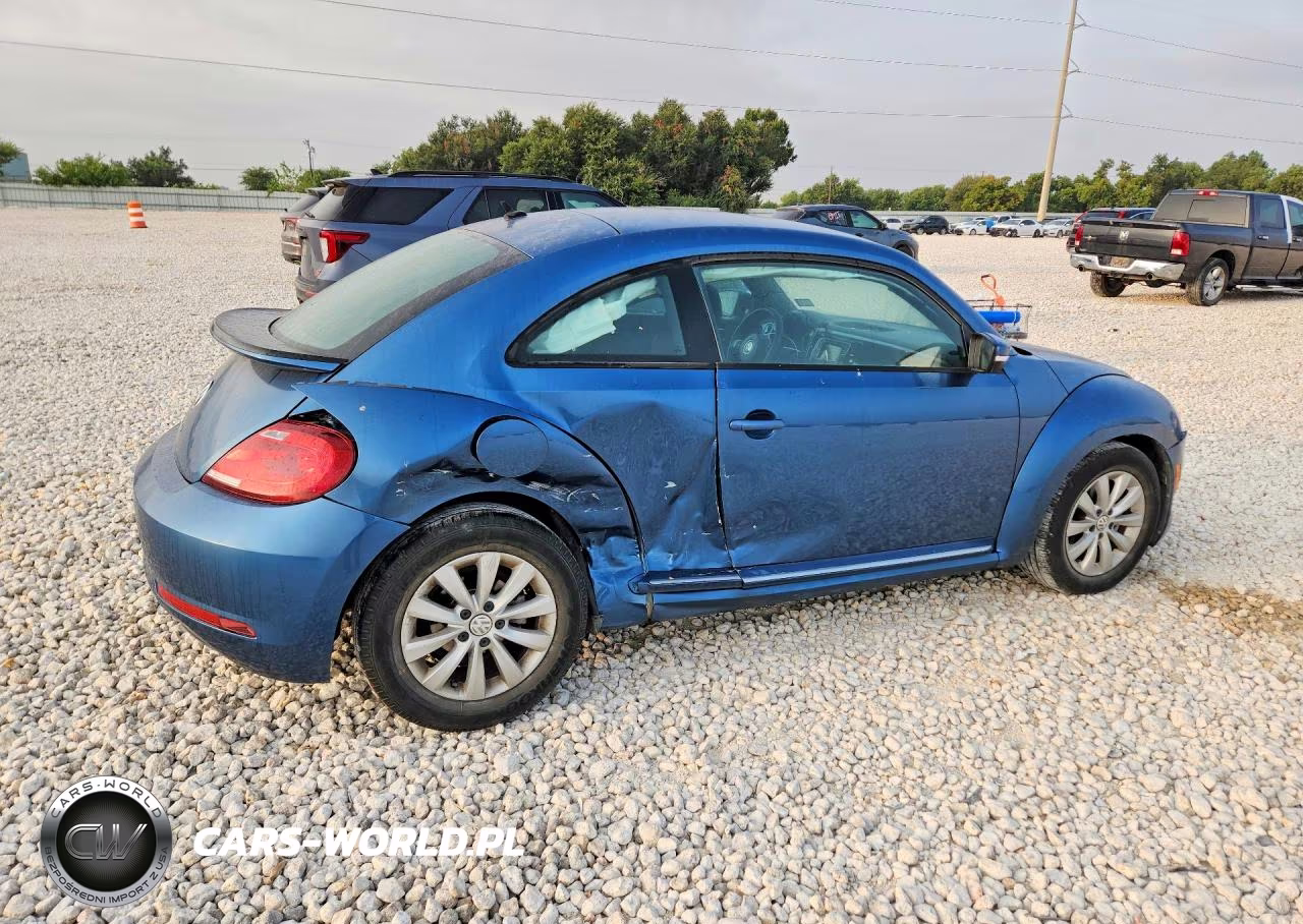 2019 Volkswagen Beetle S VIN:3VWFD7AT6KM717323 - 3