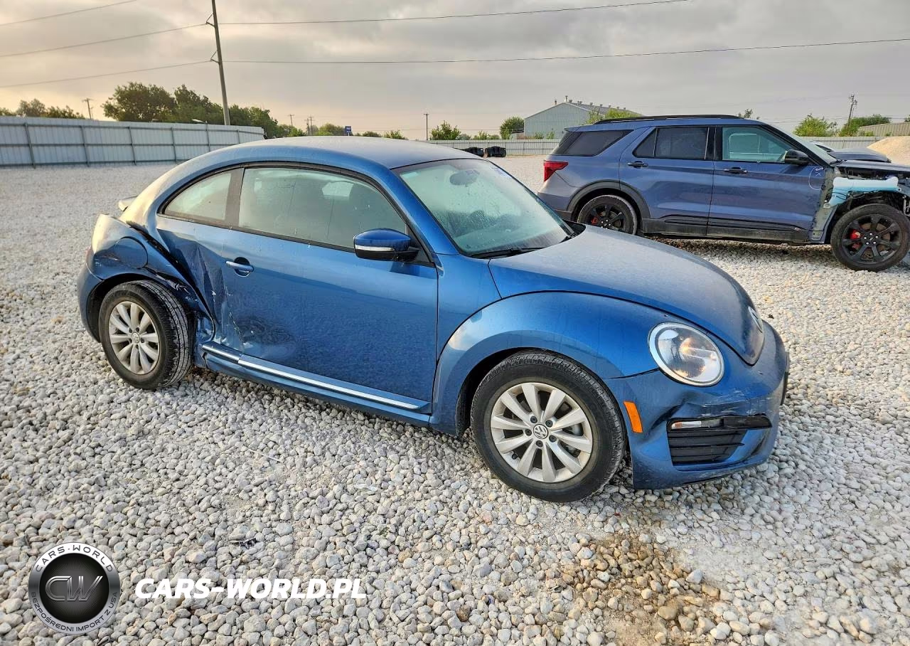 2019 Volkswagen Beetle S VIN:3VWFD7AT6KM717323 - 4