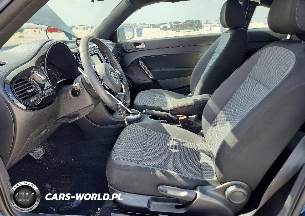 2019 Volkswagen Beetle S VIN:3VWFD7AT6KM717323 - 7