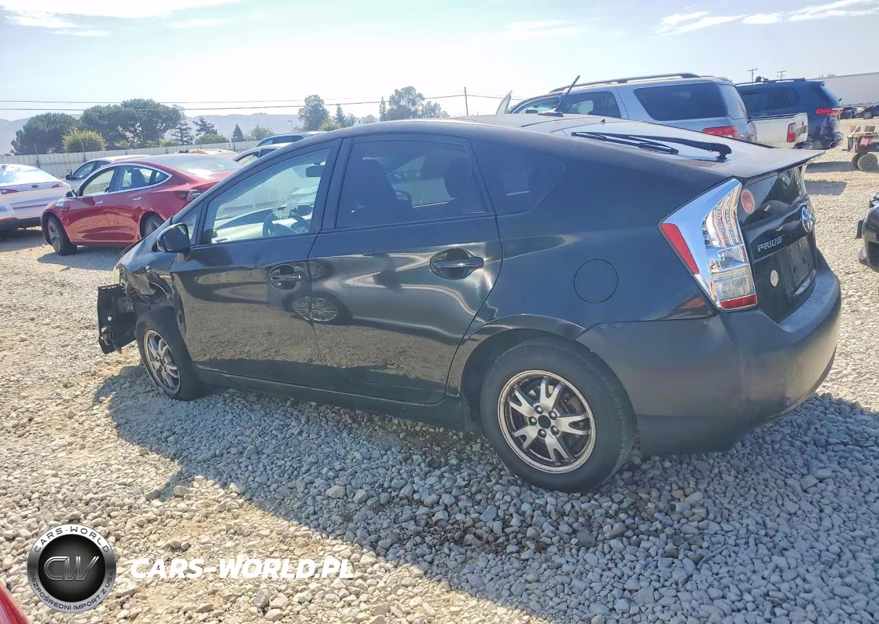 2011 Toyota Prius Two VIN:JTDKN3DU5B5297913 - 2